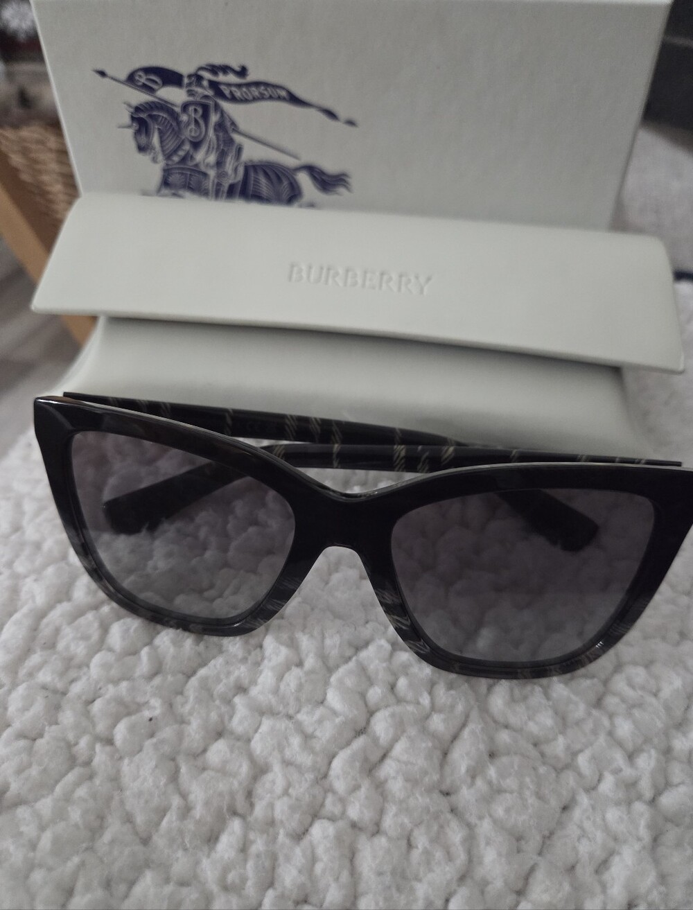 Burberry Black Marble Cat-Eye Sunglasses with Gray Gradient Lenses